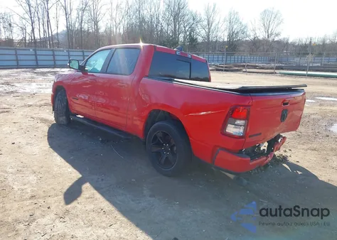 2021 Ram 1500 Big Horn 4X2 5'7 Box z USA, uszkodzony, nr VIN 1C6RREFT3MN747216